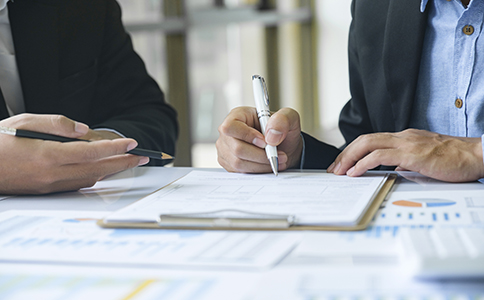 成立集團(tuán)公司的條件是什么？